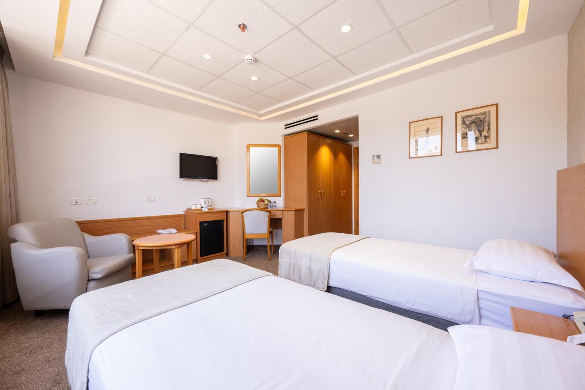 Golden Walls Hotel Иерусалим Экстерьер фото
