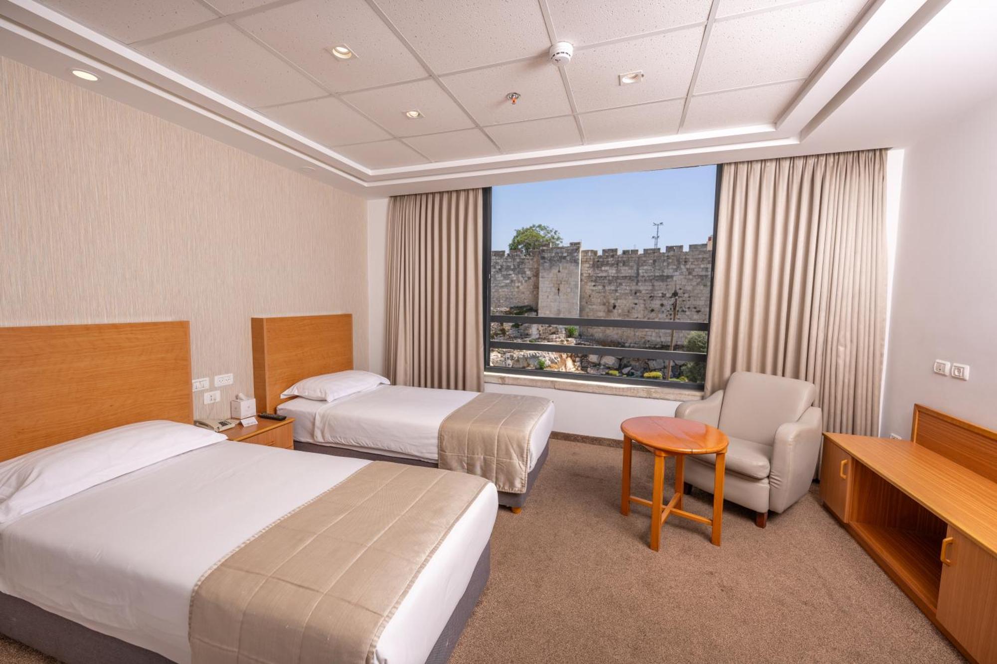Golden Walls Hotel Иерусалим Экстерьер фото