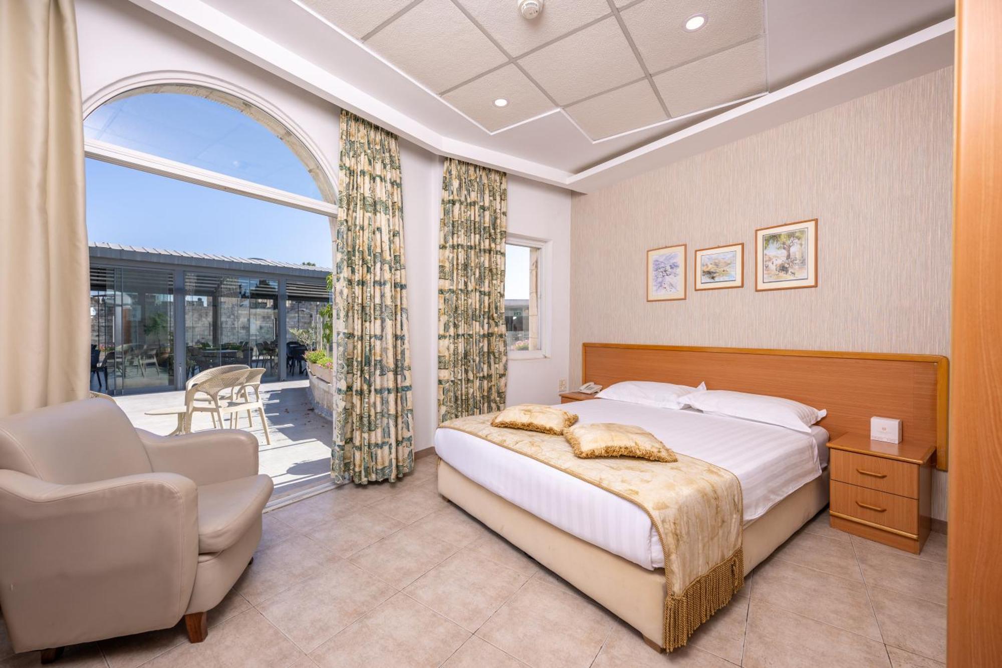 Golden Walls Hotel Иерусалим Экстерьер фото